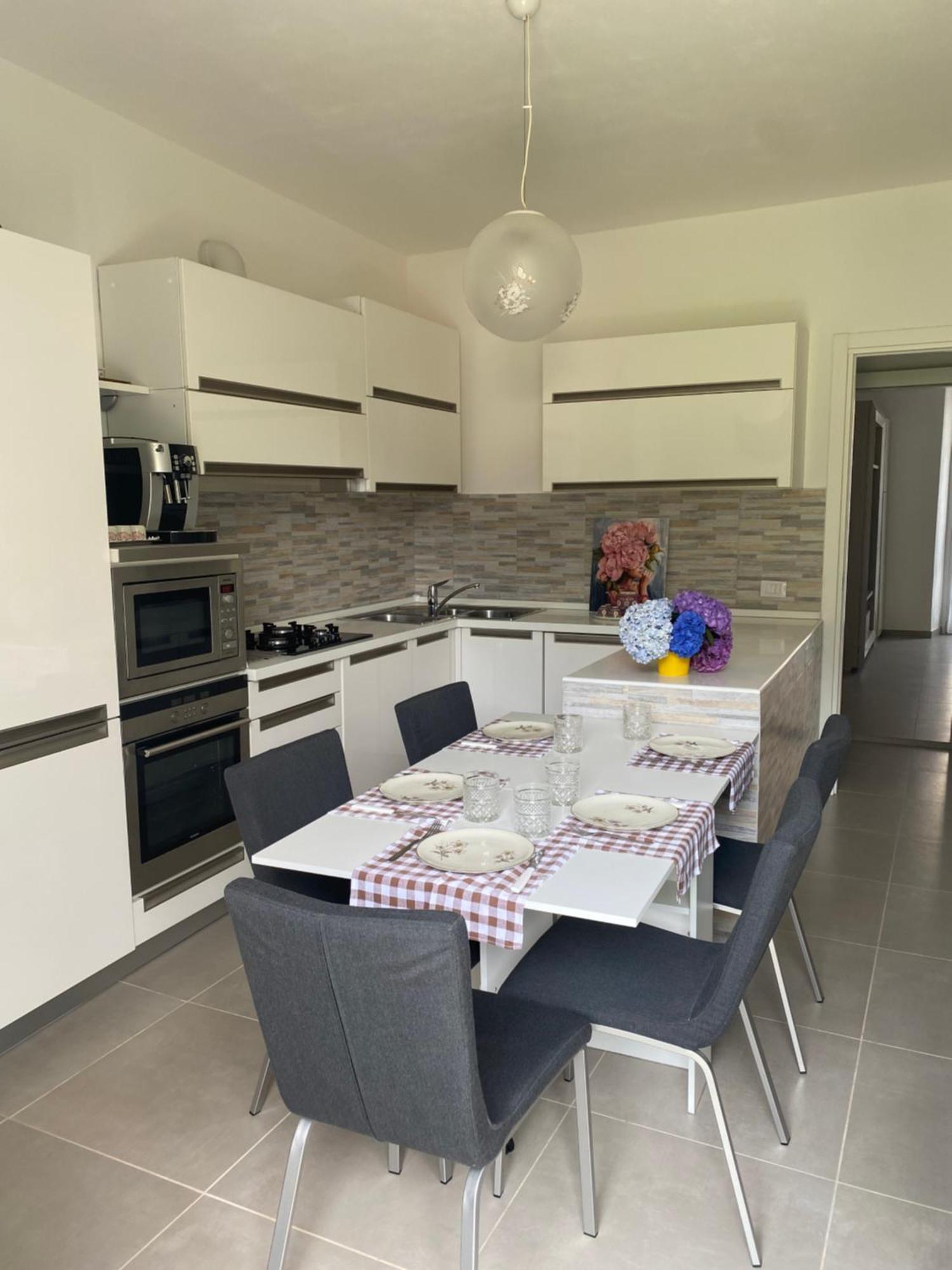 ורבאניה Luna Apartment מראה חיצוני תמונה